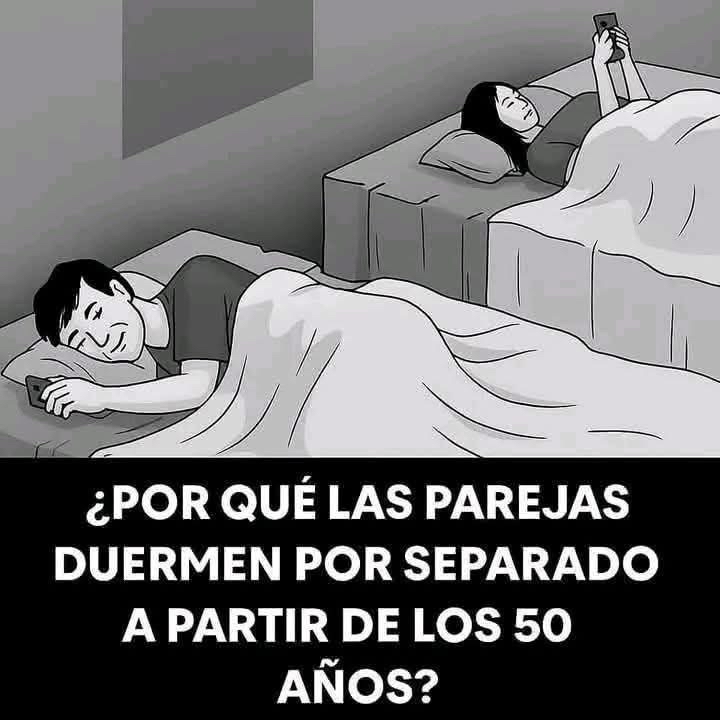 Pareja durmiendo separada