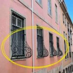 La Curiosidad Detrás de las Rejas de Ventanas Curvadas
