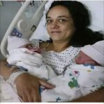 Mujer de 58 años da a luz a gemelos: Un milagro de salud y felicidad